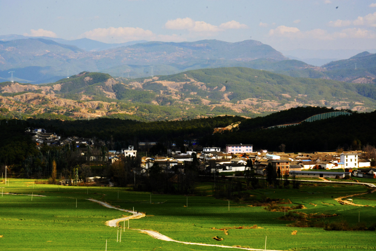 鹤庆松桂宝窝村乡村之美
