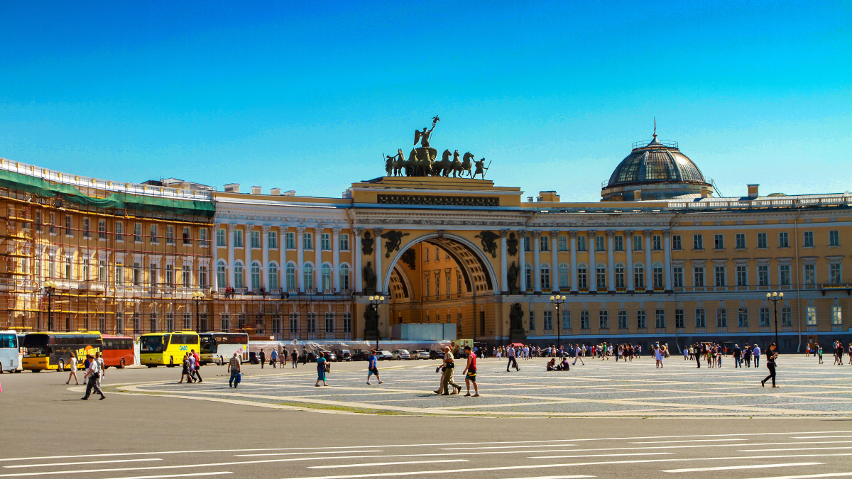 圣彼得堡皇宫广场