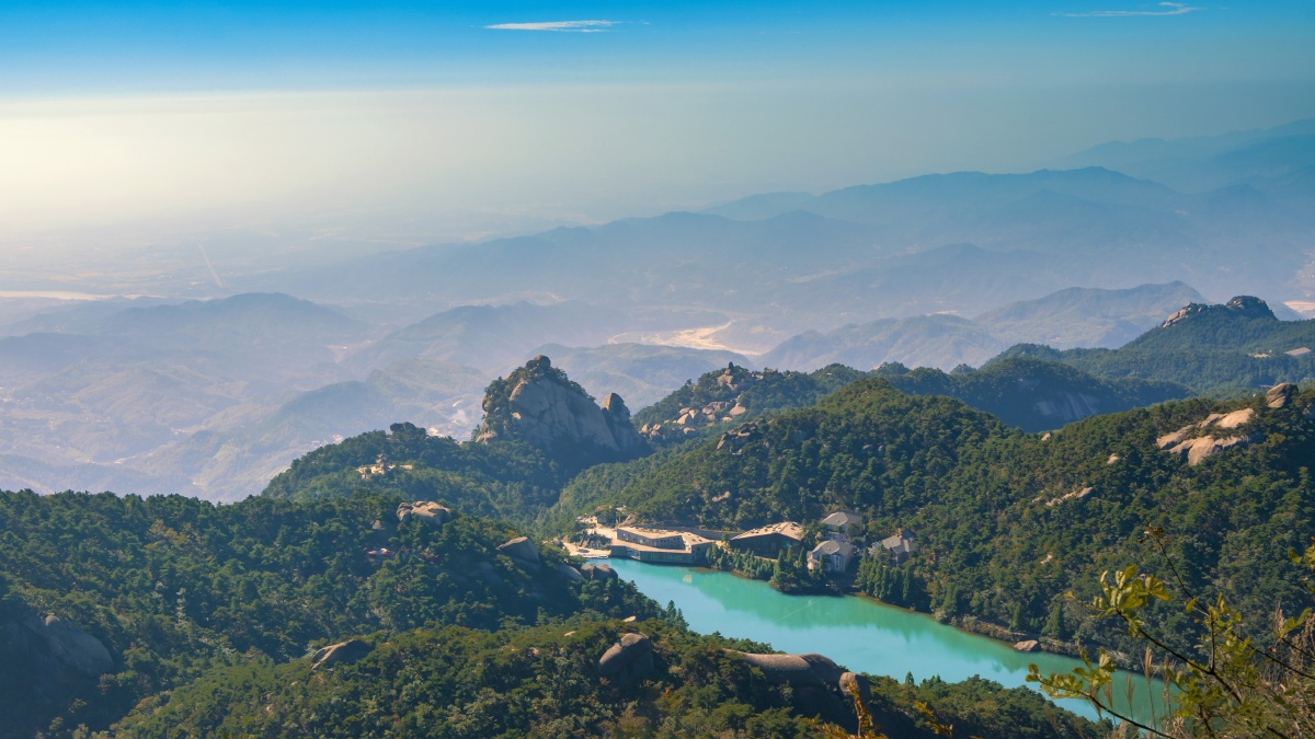 天柱山风光炼丹湖