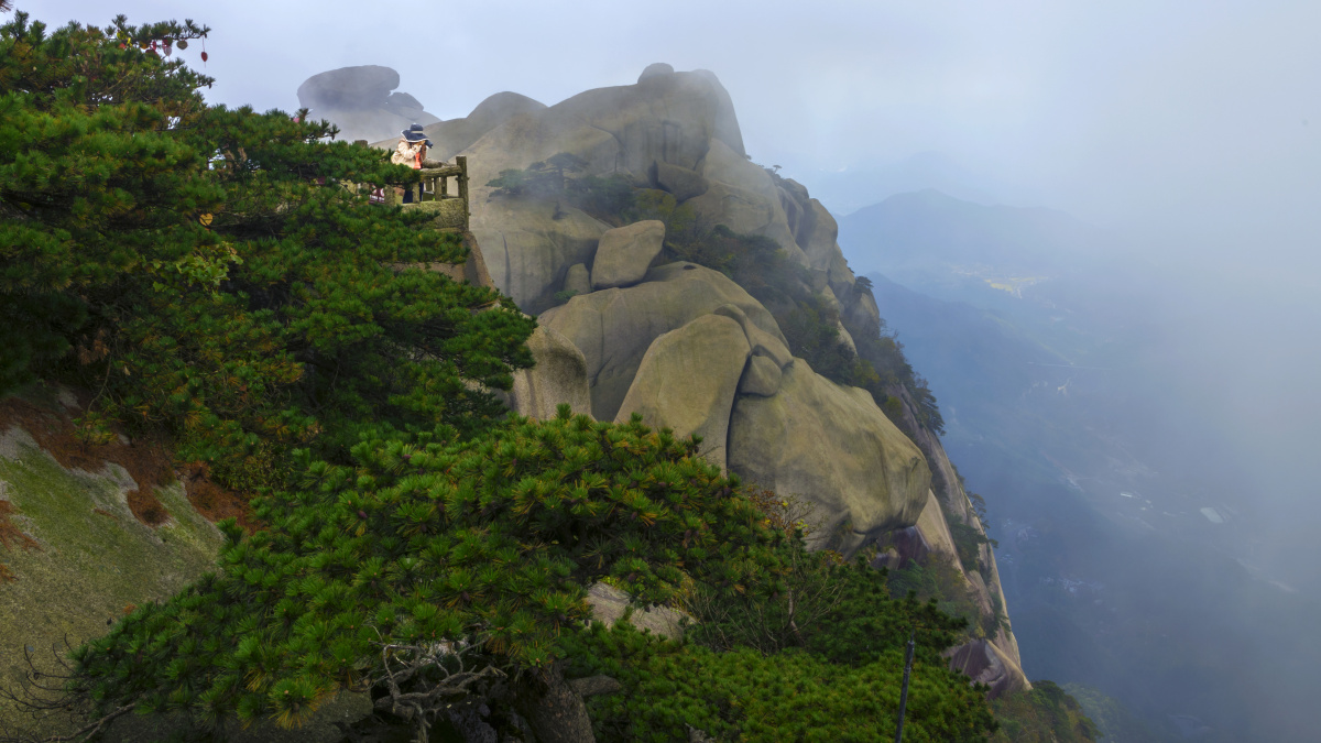 天柱山风光天池峰