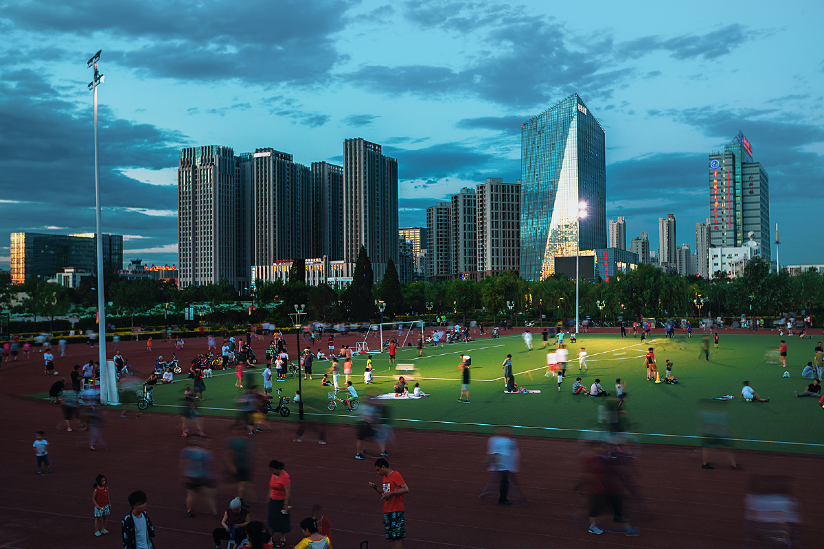 2018.06.27拍摄于唐山体育公园.ts蜈蚣关注