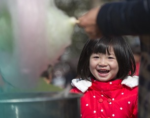 《甜甜的棉花糖》周乐平 电话：13879514131