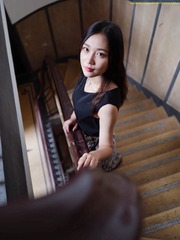 810961