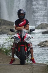 001