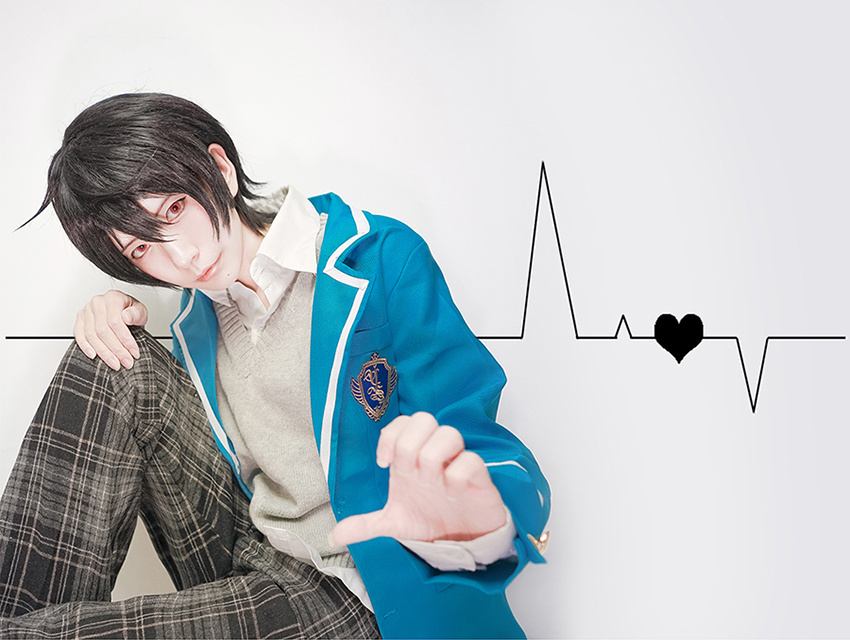 三脚架自拍练习---朔间凛月校服cos--- - 千亿夏 - 图虫