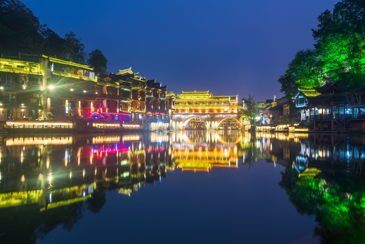 凤凰古城夜景
