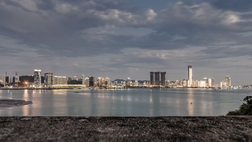 001