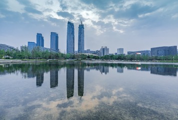 V成都 银泰城夜景 (2)