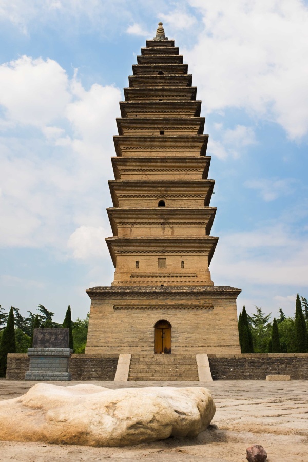 (宝轮寺塔)蛤蟆塔