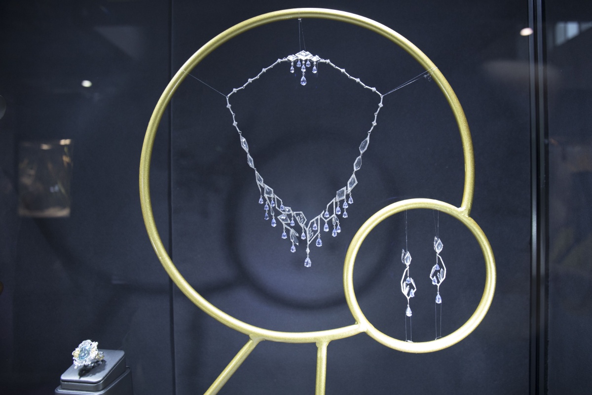 伟德bv1946官网-她是“最美教师”于文秀！