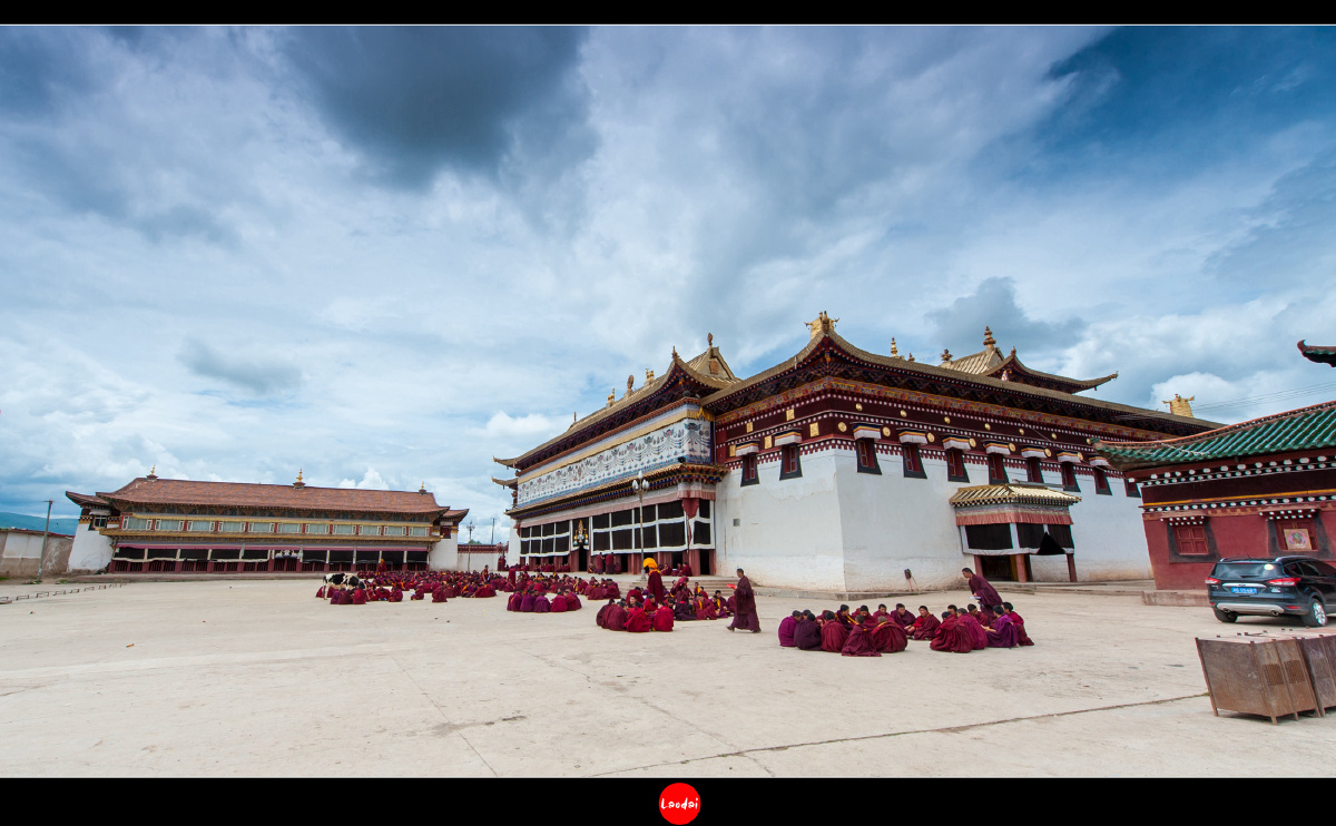 阿坝腹地信仰天堂阿坝县格尔登寺