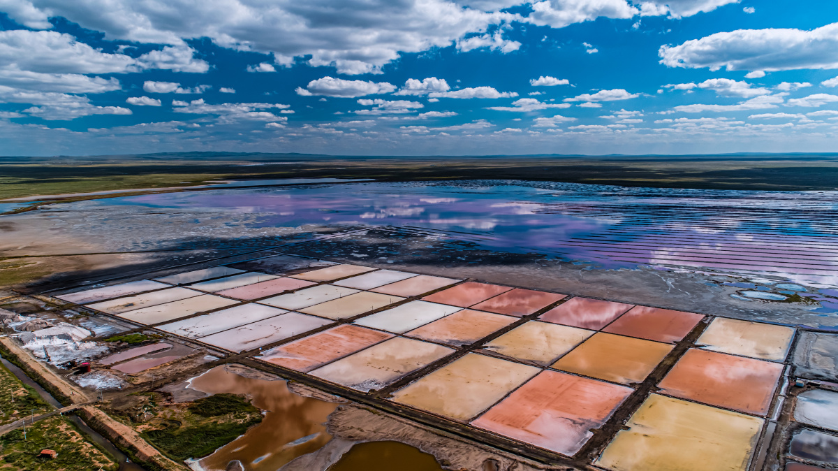 内蒙古额吉淖尔盐湖