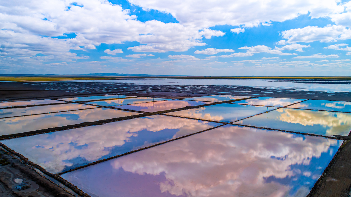 内蒙古额吉淖尔盐湖