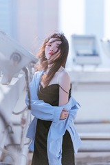 001