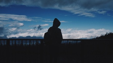 001