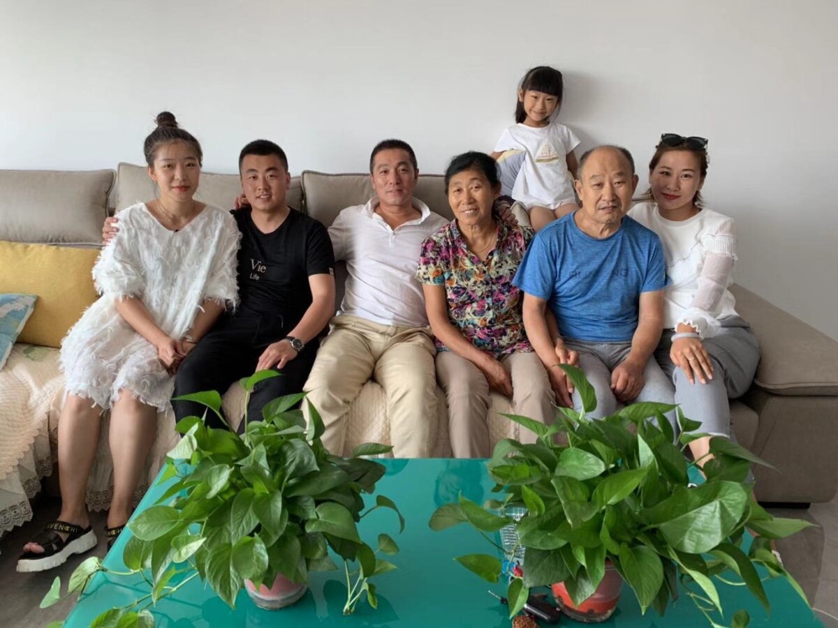 一家人在一起