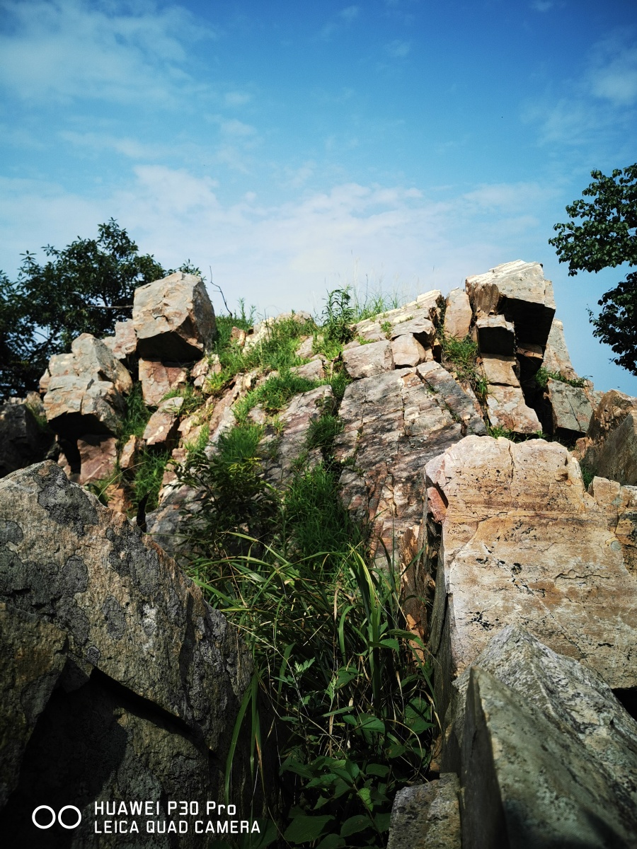 北山石头城奇石嶙峋