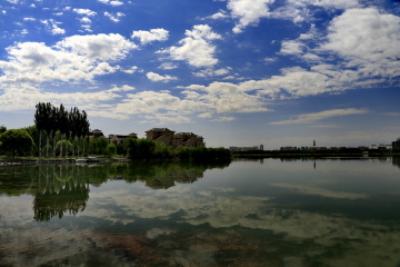 静湖