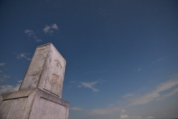 001
