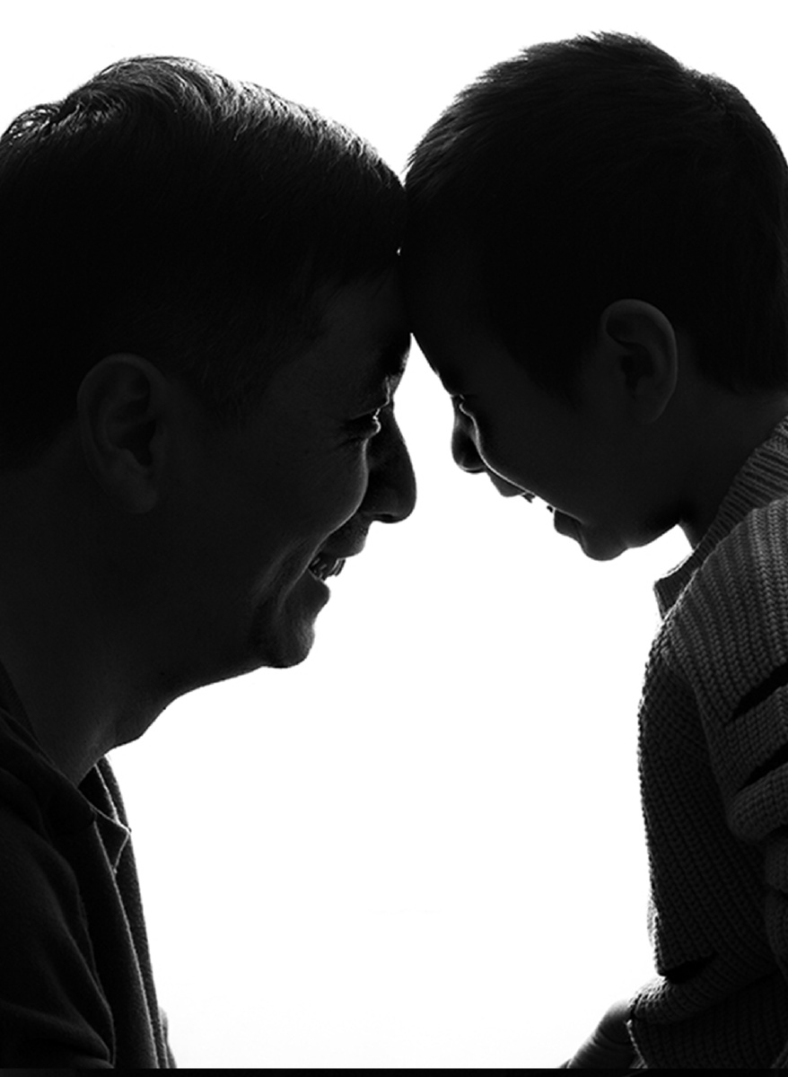 越简洁越经典#黑白#父子