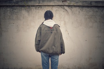 001