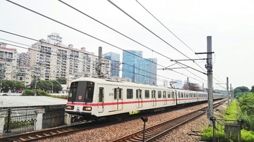 498212