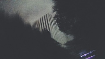 583661