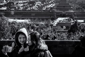 姑娘有点酷