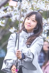 姑娘有点酷