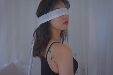 001