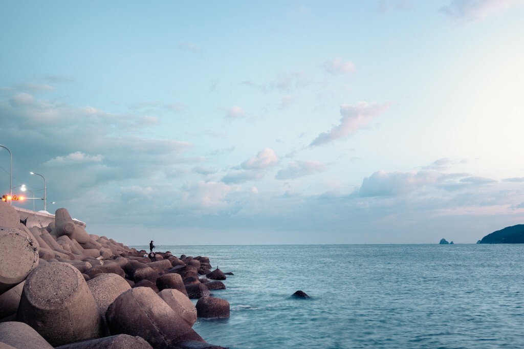 海边垂钓