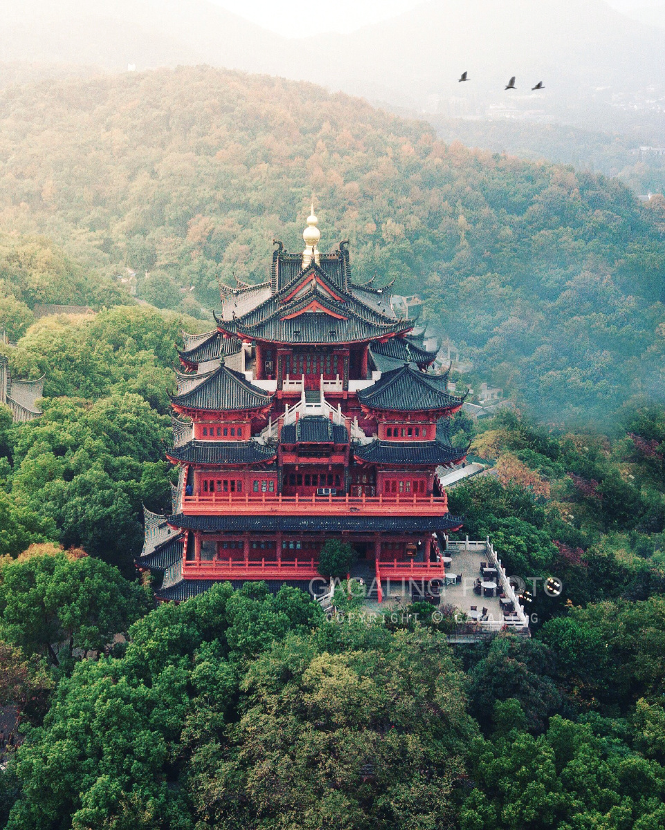 山外青山楼外楼