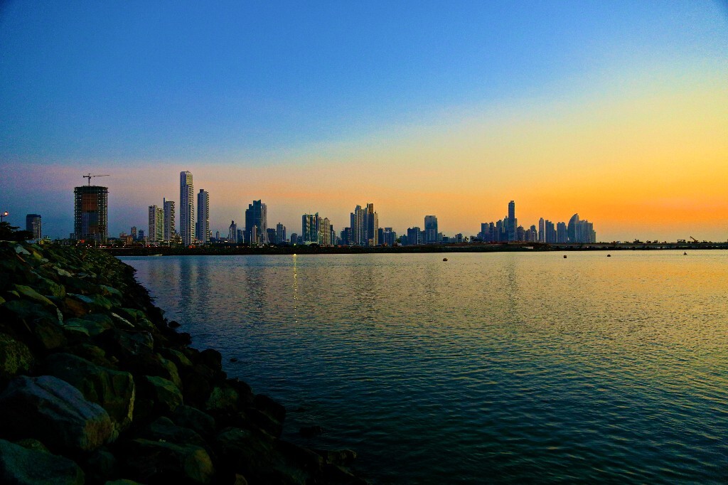 早晨绚丽的skyline