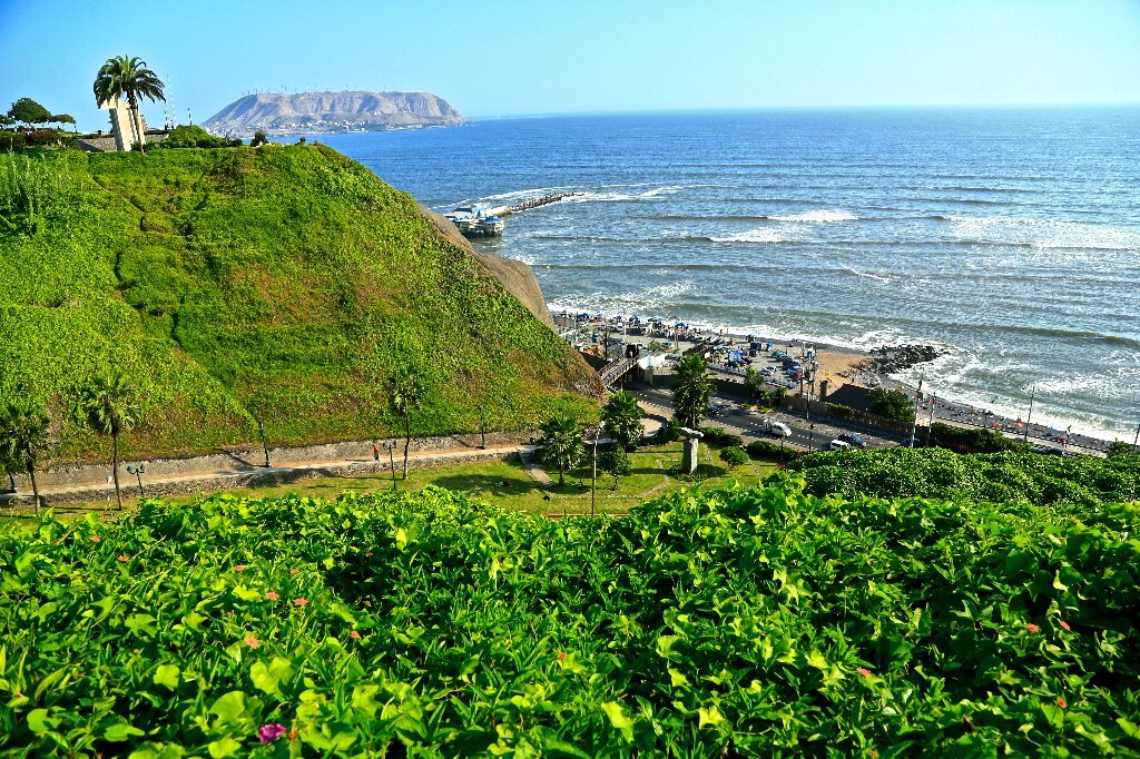 Miraflores海边的高地