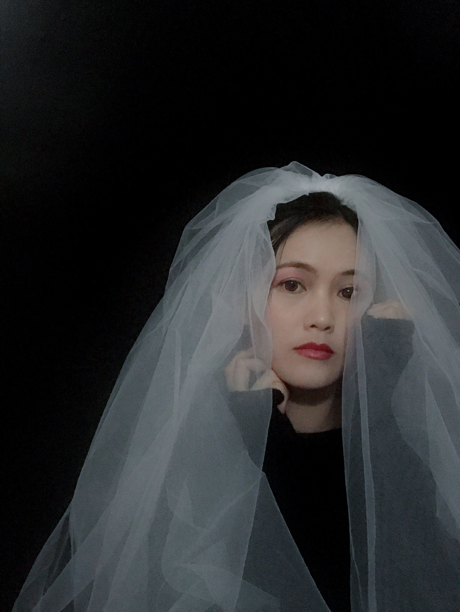 海马体头纱照自己一个人就能完成的艺术照