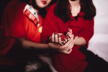 001