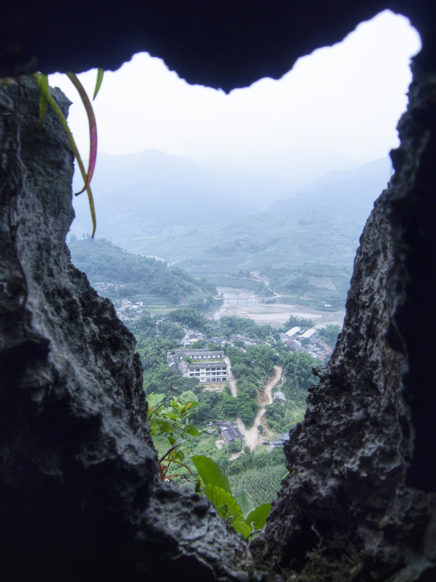 镇沅县者东镇飞来寺