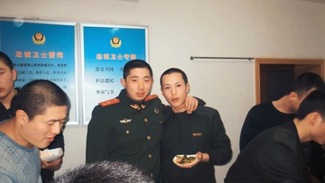 808485