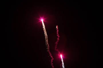384016