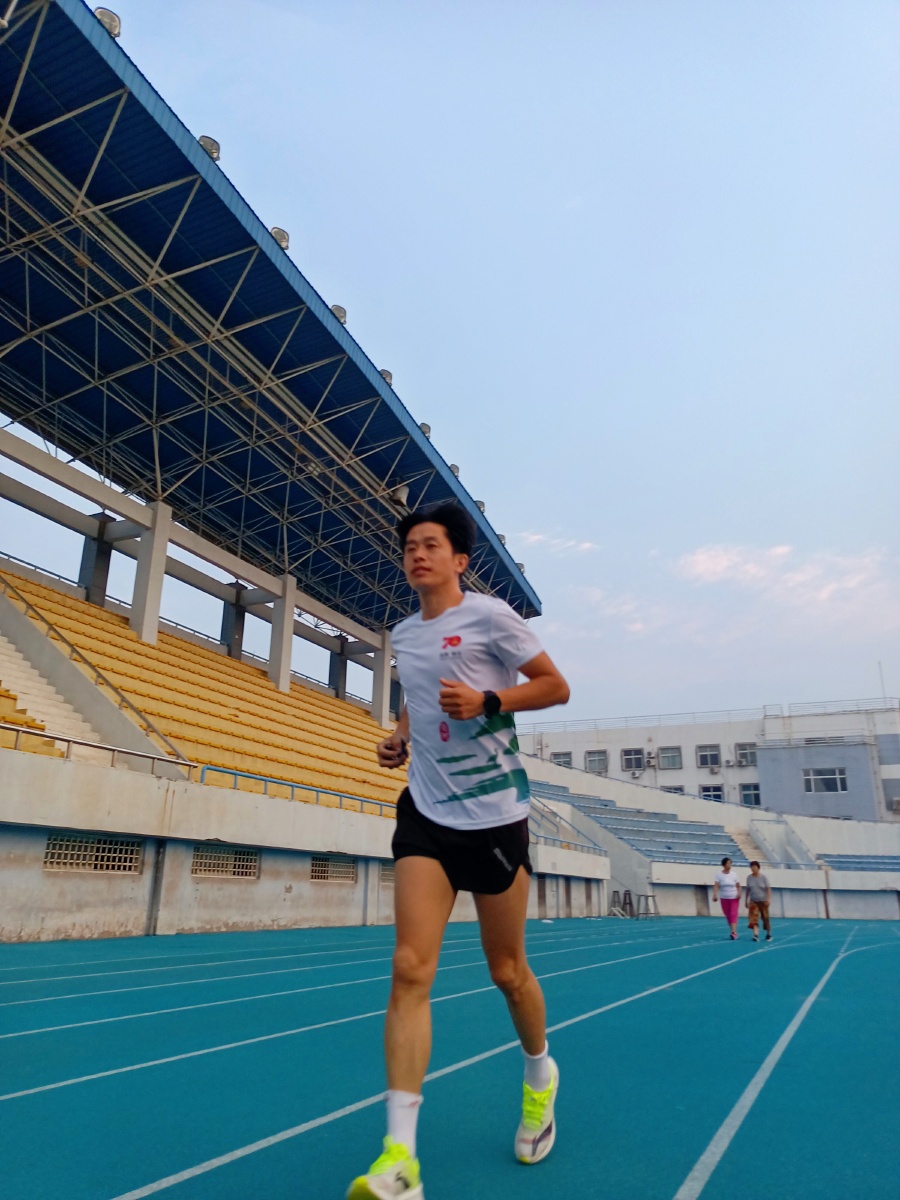 20210804体育场跑步