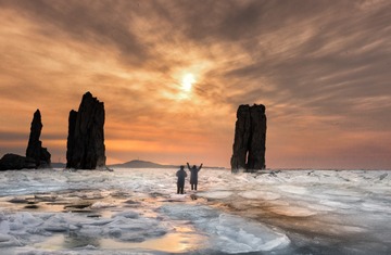 兄弟冰岛沐夕阳