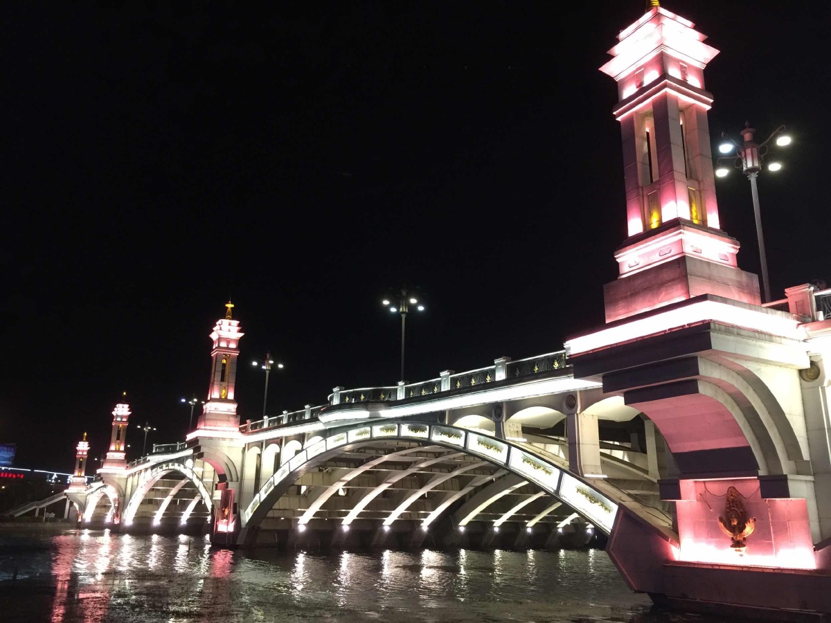 摄纪:兴盛桥夜色