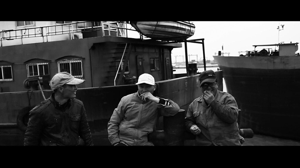 情同手足 苦闷挣扎