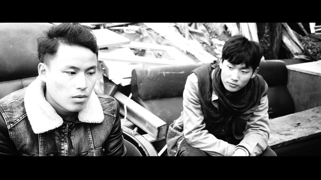 情同手足 苦闷挣扎
