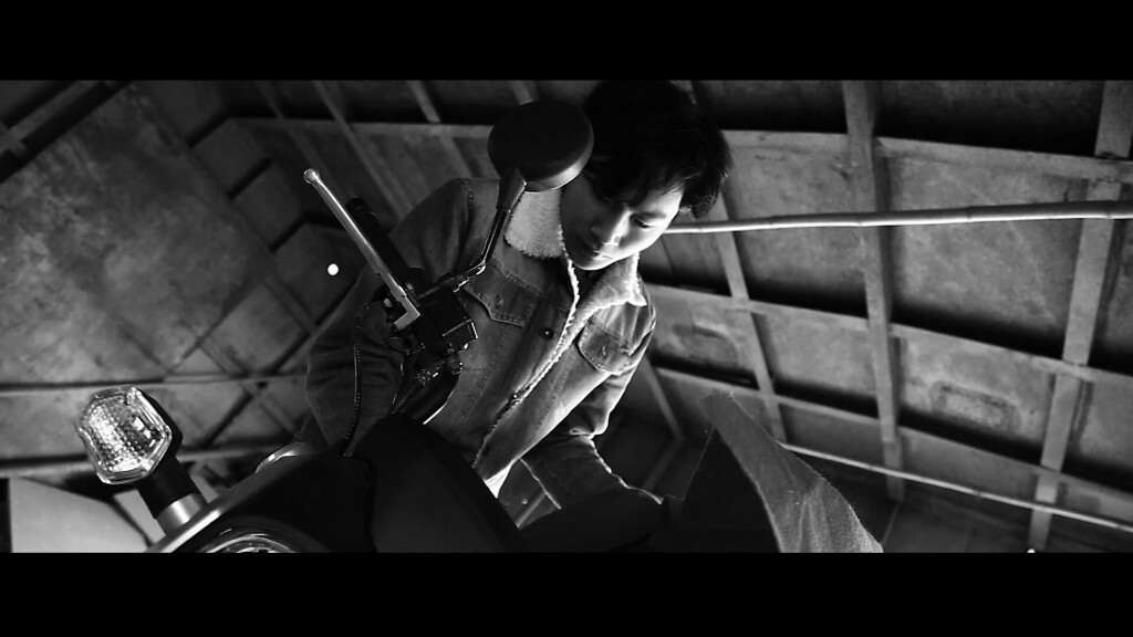情同手足 苦闷挣扎