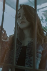 001