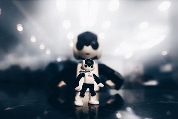 001