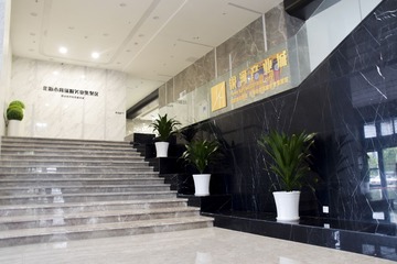 1650653
