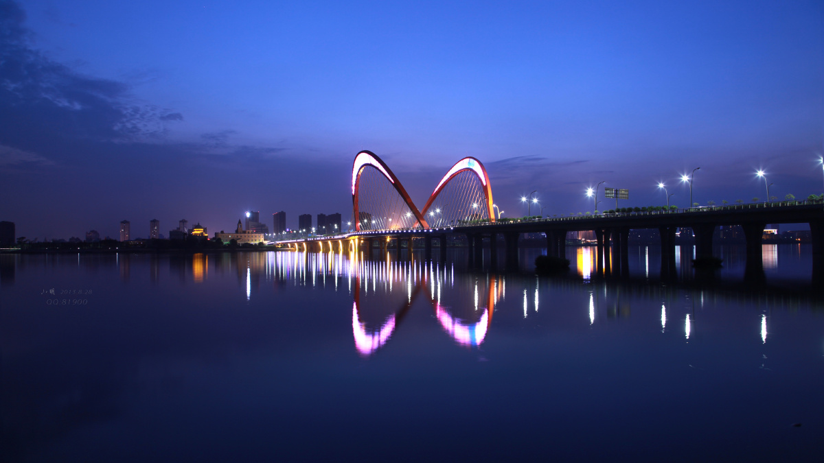 艾溪湖大桥夜景