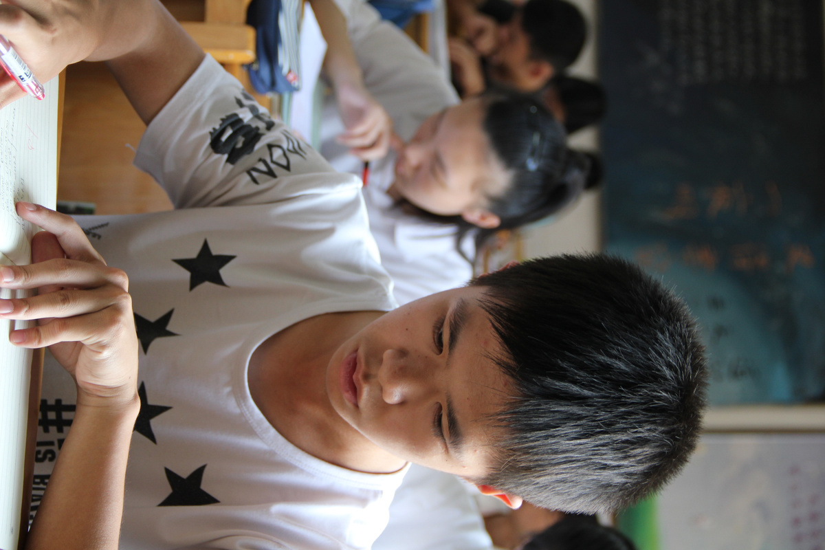 学堂在线第三次作业 - 高考季黑板报 - 张静727